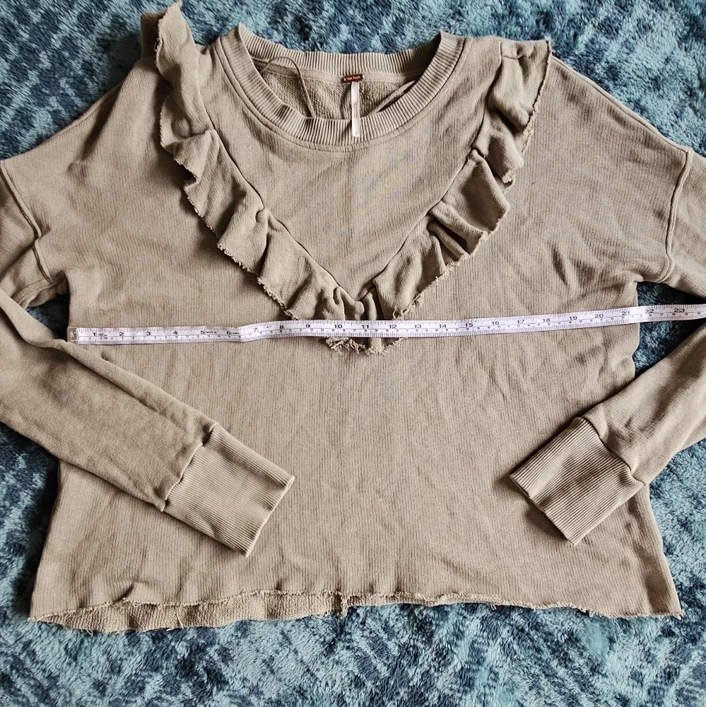 Free‎ People khaki long sleeve, size XS